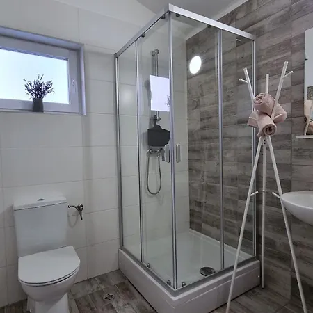 Σπίτι διακοπών Aria Mit Pool, In *