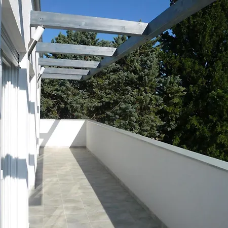 Holiday home Aria Mit Pool, In *